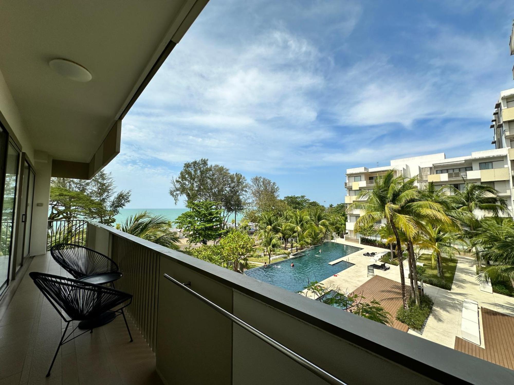 Apartmán By The Sea- Pool And Sea View Batu Feringgi Exteriér fotografie