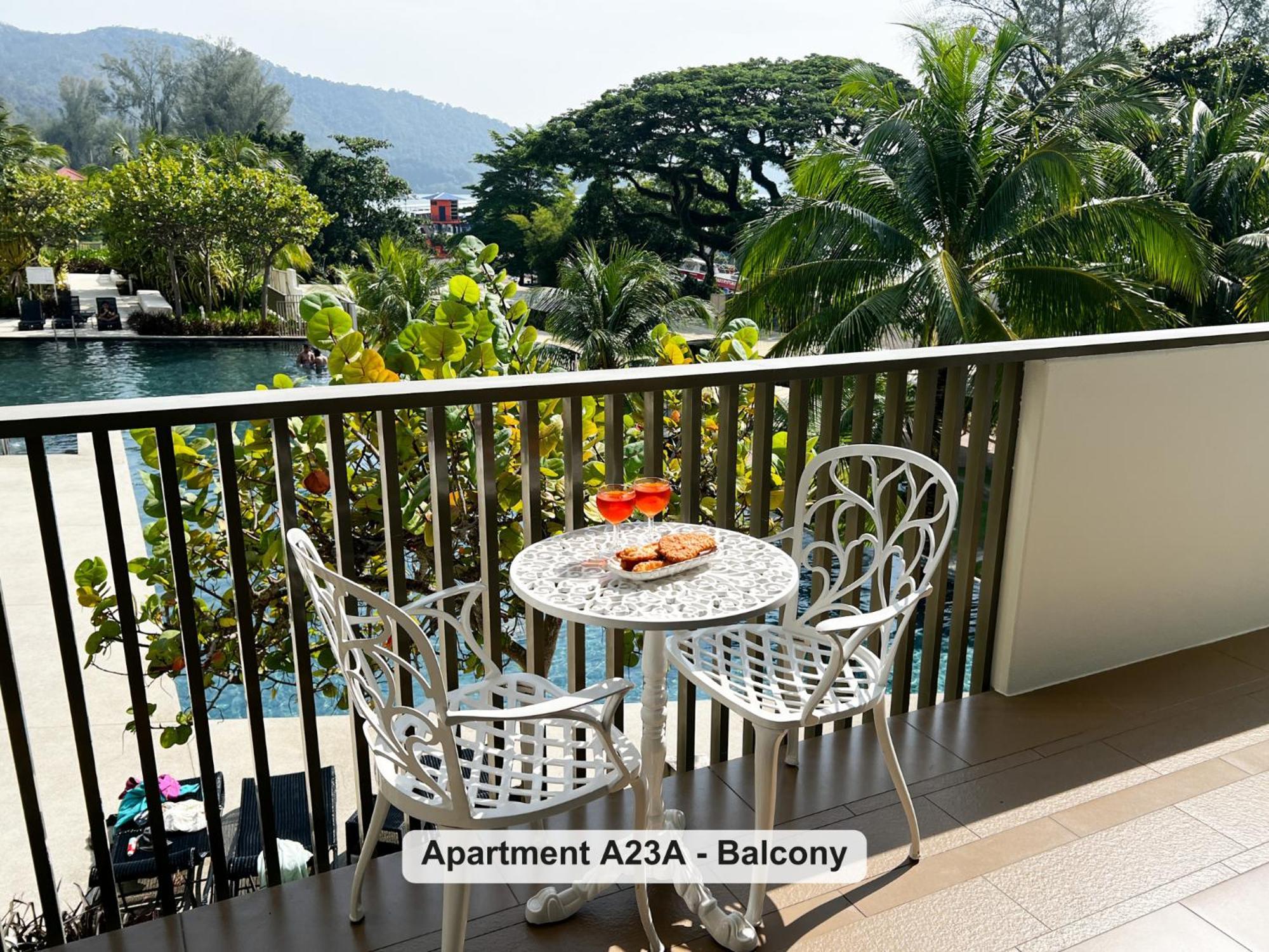 Apartmán By The Sea- Pool And Sea View Batu Feringgi Exteriér fotografie